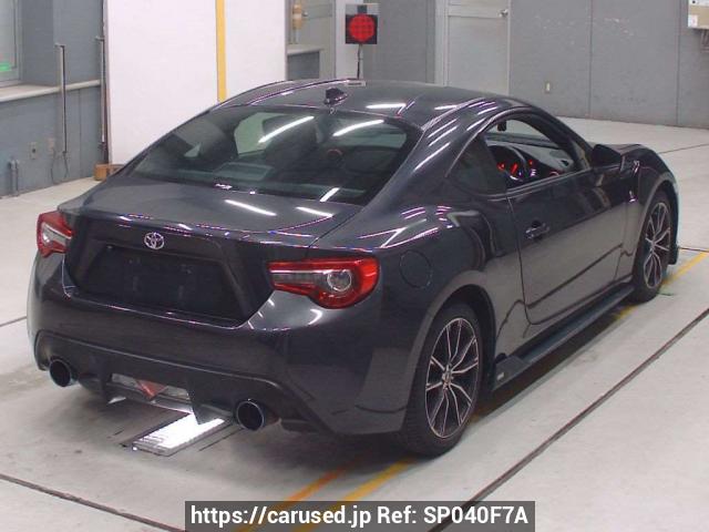 Buy Used 2018 Toyota 86 ZN6 (SP040F7A) - Carused.jp