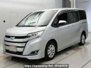 Toyota Noah ZWR80G
