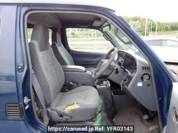 Used 2002 AT toyota hiace-wagon RZH111G Image[12]