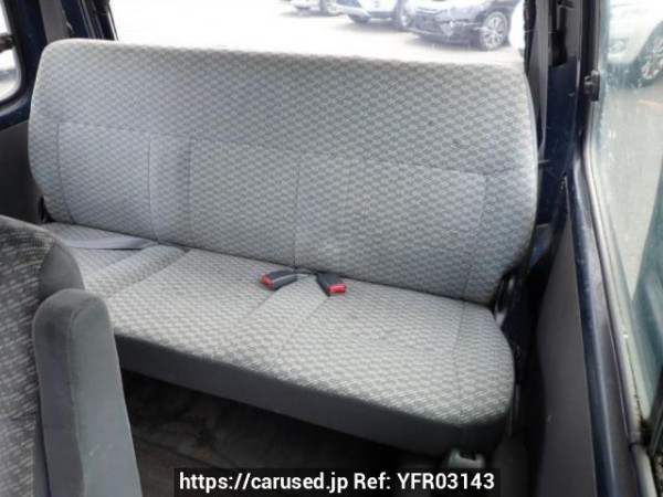 Used 2002 AT toyota hiace-wagon RZH111G Image[16]