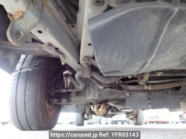 Used 2002 AT toyota hiace-wagon RZH111G Image[30]