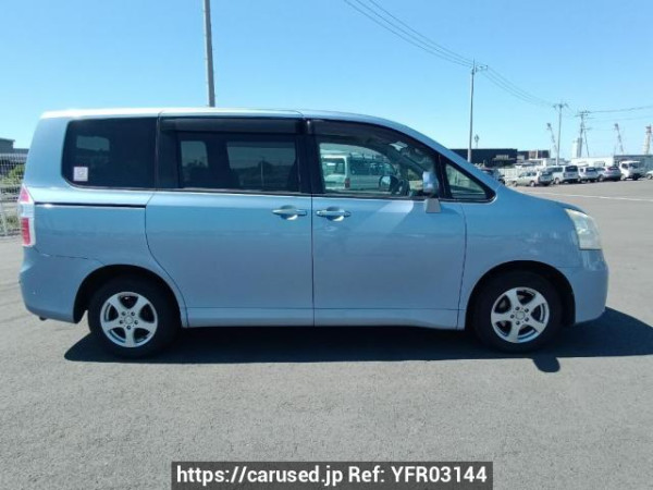 Used 2008 AT toyota noah ZRR70G Image[7]