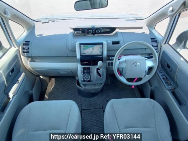Used 2008 AT toyota noah ZRR70G Image[18]