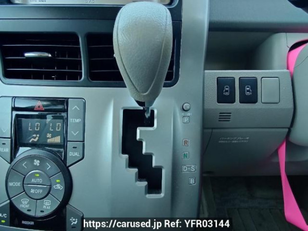 Used 2008 AT toyota noah ZRR70G Image[26]