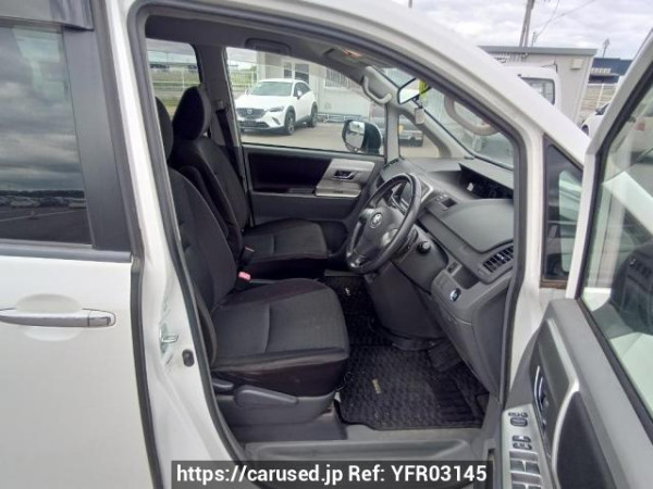 Used 2008 AT toyota voxy ZRR70W Image[13]