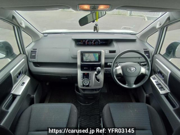 Used 2008 AT toyota voxy ZRR70W Image[18]