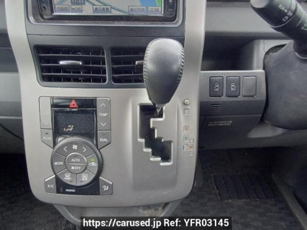 Used 2008 AT toyota voxy ZRR70W Image[23]