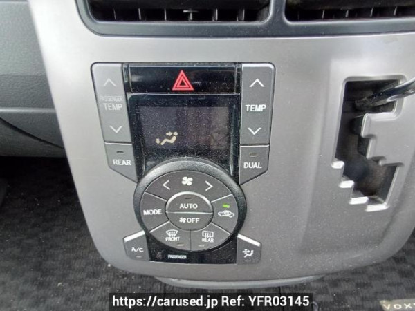 Used 2008 AT toyota voxy ZRR70W Image[24]