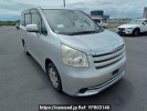 Toyota Noah ZRR70G