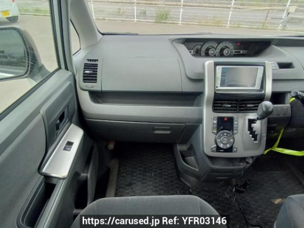 Used 2008 AT toyota noah ZRR70G Image[19]