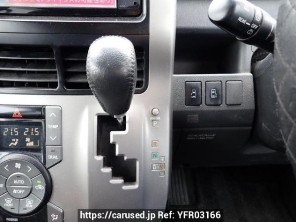 Used 2009 AT toyota voxy ZRR70W Image[23]