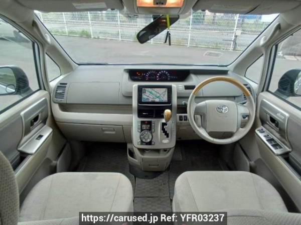 Used 2009 AT toyota noah ZRR75W Image[17]