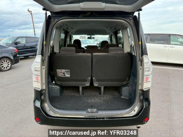 Used 2010 AT toyota voxy ZRR70G Image[8]