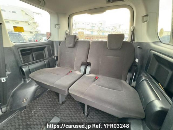Used 2010 AT toyota voxy ZRR70G Image[16]