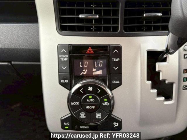 Used 2010 AT toyota voxy ZRR70G Image[23]