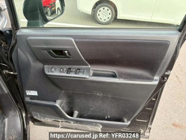Used 2010 AT toyota voxy ZRR70G Image[29]