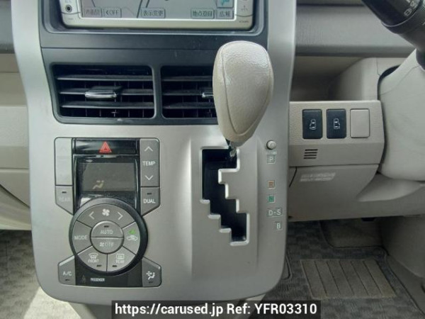Used 2010 AT toyota noah ZRR70G Image[22]