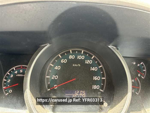 Used 2011 AT toyota hiace-van KDH201 Image[13]