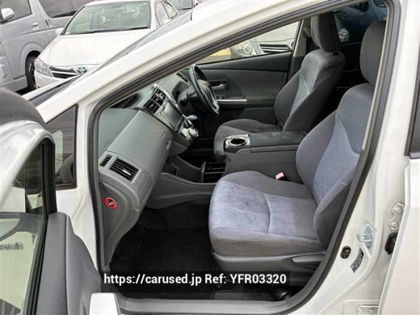 Used 2013 CVT toyota prius-alpha ZVW41 Image[21]