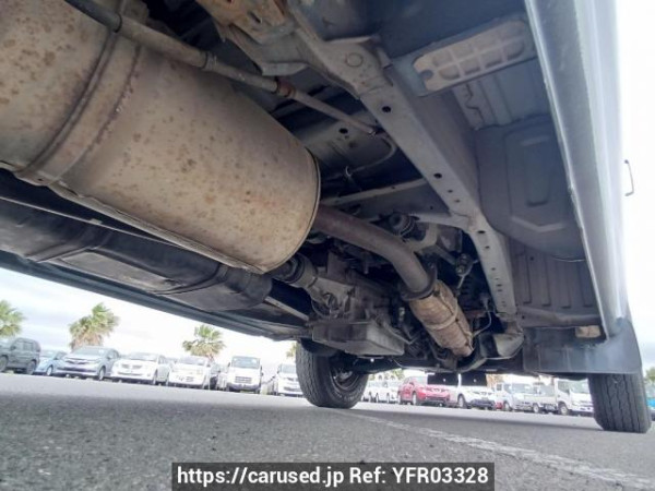 Used 2003 AT toyota hiace-van TRH112V Image[30]