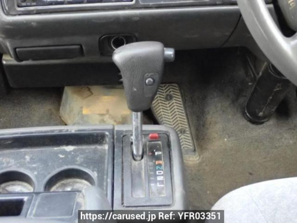 Used 2003 AT toyota hiace-van TRH112V Image[20]