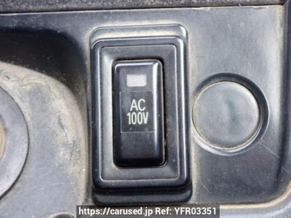 Used 2003 AT toyota hiace-van TRH112V Image[24]