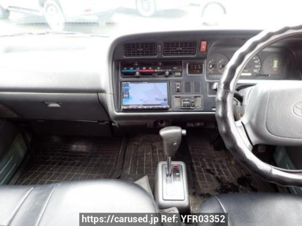 Used 2003 AT toyota regiusace-van RZH112V Image[18]
