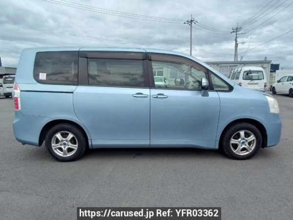 Used 2007 AT toyota noah ZRR70G Image[7]