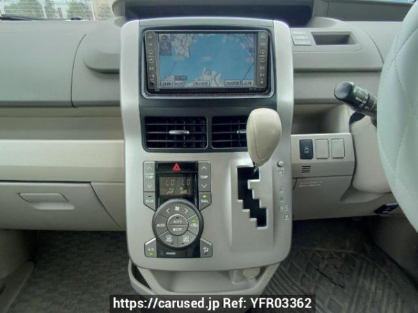 Used 2007 AT toyota noah ZRR70G Image[21]