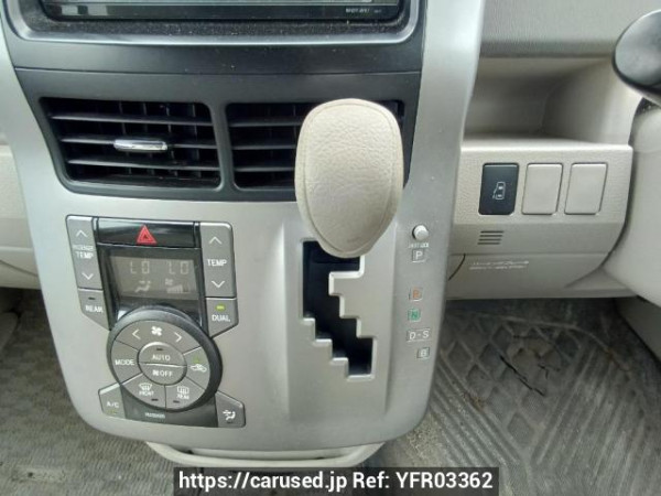 Used 2007 AT toyota noah ZRR70G Image[23]