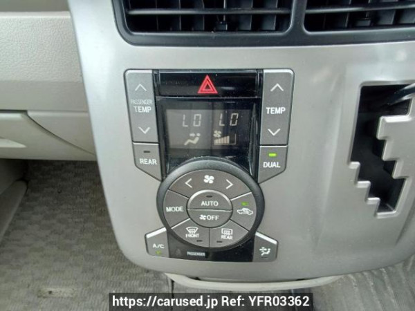 Used 2007 AT toyota noah ZRR70G Image[24]
