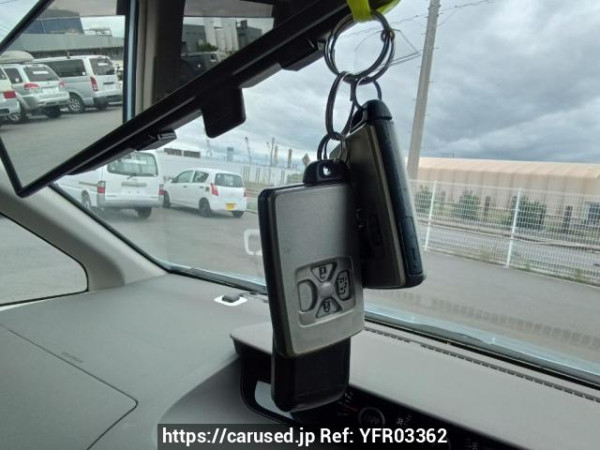 Used 2007 AT toyota noah ZRR70G Image[27]