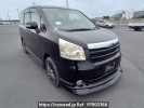 Toyota Noah ZRR70G