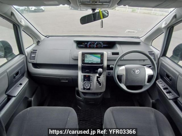 Used 2008 AT toyota noah ZRR70G Image[18]