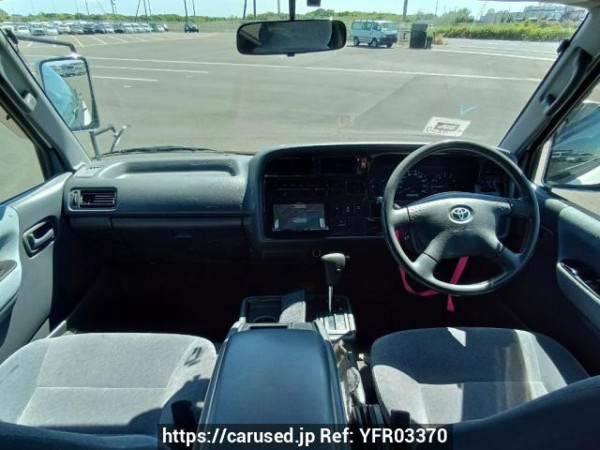 Used 2004 AT toyota hiace-van TRH112V Image[19]