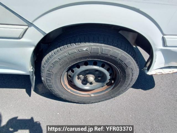 Used 2004 AT toyota hiace-van TRH112V Image[26]