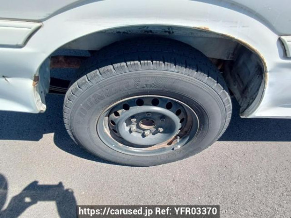 Used 2004 AT toyota hiace-van TRH112V Image[28]