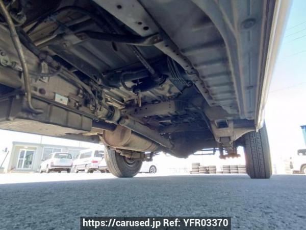 Used 2004 AT toyota hiace-van TRH112V Image[33]