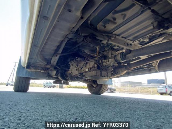 Used 2004 AT toyota hiace-van TRH112V Image[34]