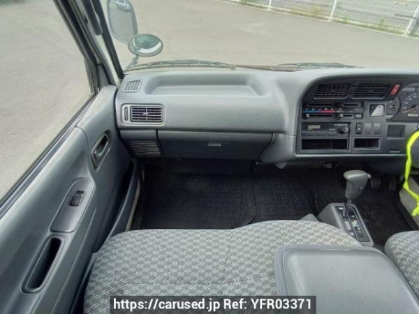 Used 2003 AT toyota hiace-van TRH112V Image[17]
