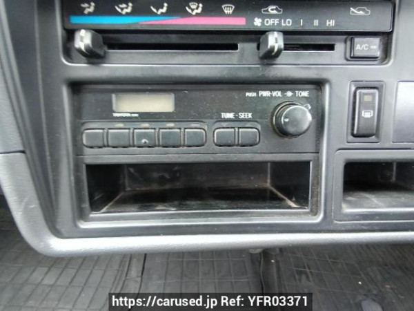 Used 2003 AT toyota hiace-van TRH112V Image[20]