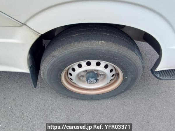 Used 2003 AT toyota hiace-van TRH112V Image[26]