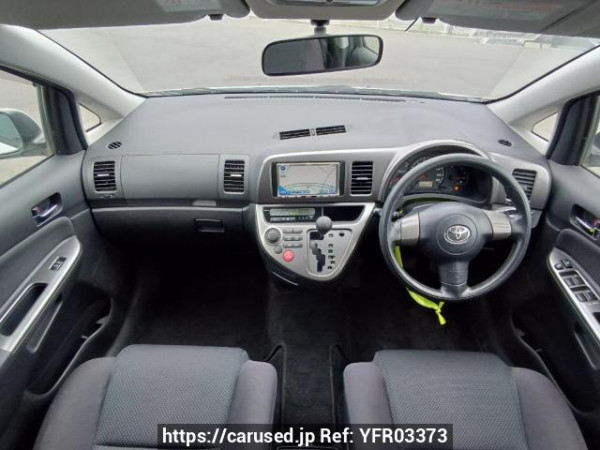 Used 2005 AT toyota wish ZNE10G Image[18]