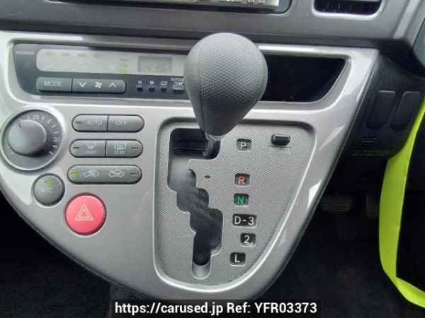 Used 2005 AT toyota wish ZNE10G Image[26]