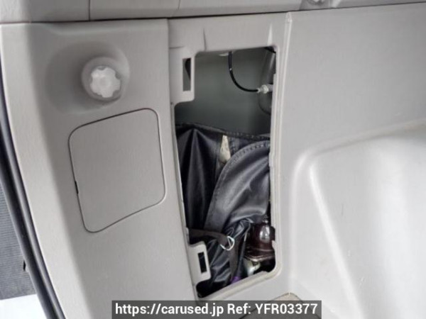 Used 2005 AT toyota hilux-surf TRN215W Image[36]