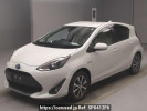 Toyota Aqua NHP10