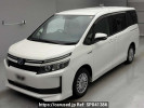 Toyota Voxy ZWR80G