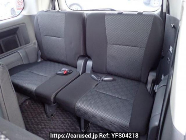 Used 2007 AT toyota noah ZRR70W Image[16]