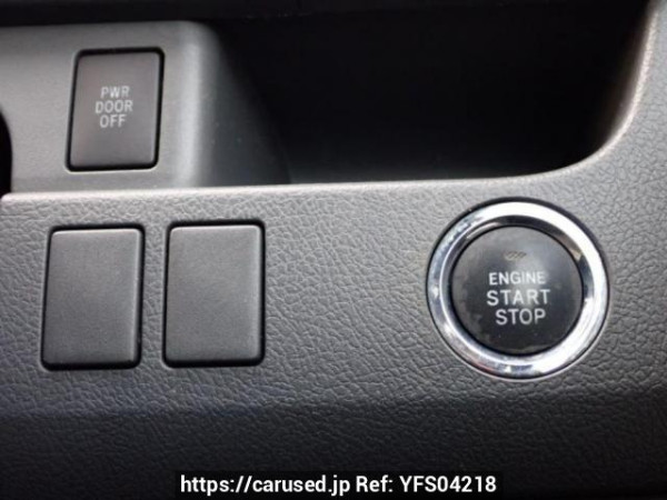 Used 2007 AT toyota noah ZRR70W Image[27]