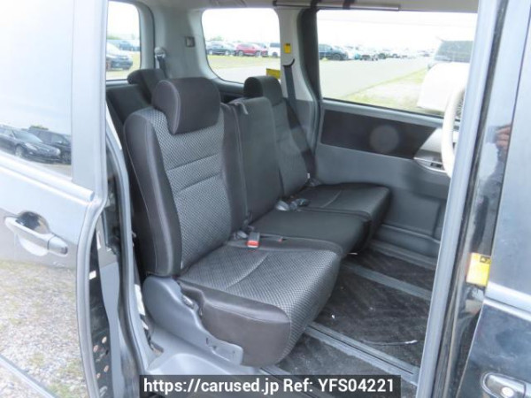 Used 2007 AT toyota noah ZRR70W Image[18]